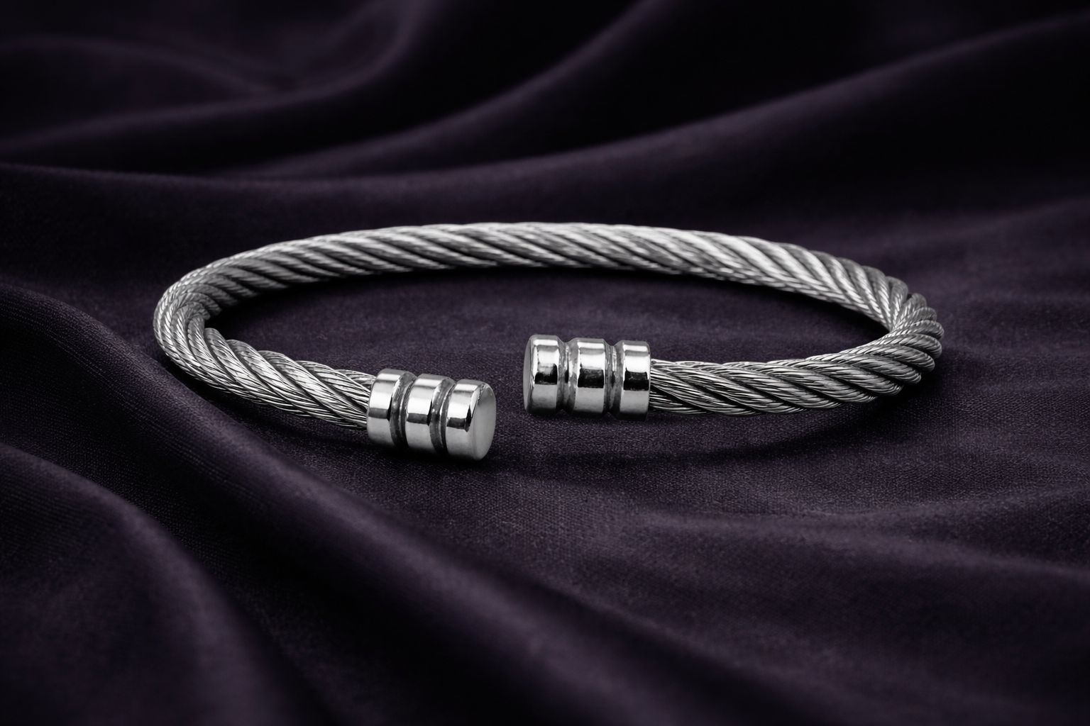 Titan Twist Silver Cuff